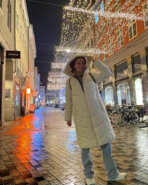 Berfu Öngören Instagram - giriş yapıldı🎄💚✨