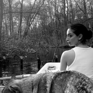Beril Kayar Instagram - Spring has sprung 🌞

Ph: @cadddooo 🎀
