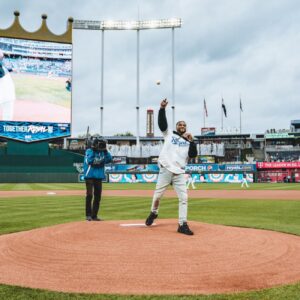 Bernard Harvey Instagram - Got to throw the 1st pitch…and we got the W ✔️. I must be a good luck charm. Thank you @kcroyals !!! 💙👑