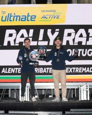 Bernardo Sousa Instagram - Yes! 1.º no Rally Raid Portugal (nacional)🏆 Uma conquista impressionante que merece ser celebrada em grande estilo!🎉 #RallyRaid #campeões
