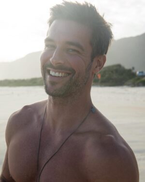 Bernardo Velasco Instagram - #sorriso #smile 
.
.
📸 @marconatto