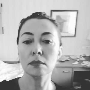 Berrin Arısoy Instagram - #parfüm #atroom #ready #good #travel #happylife
