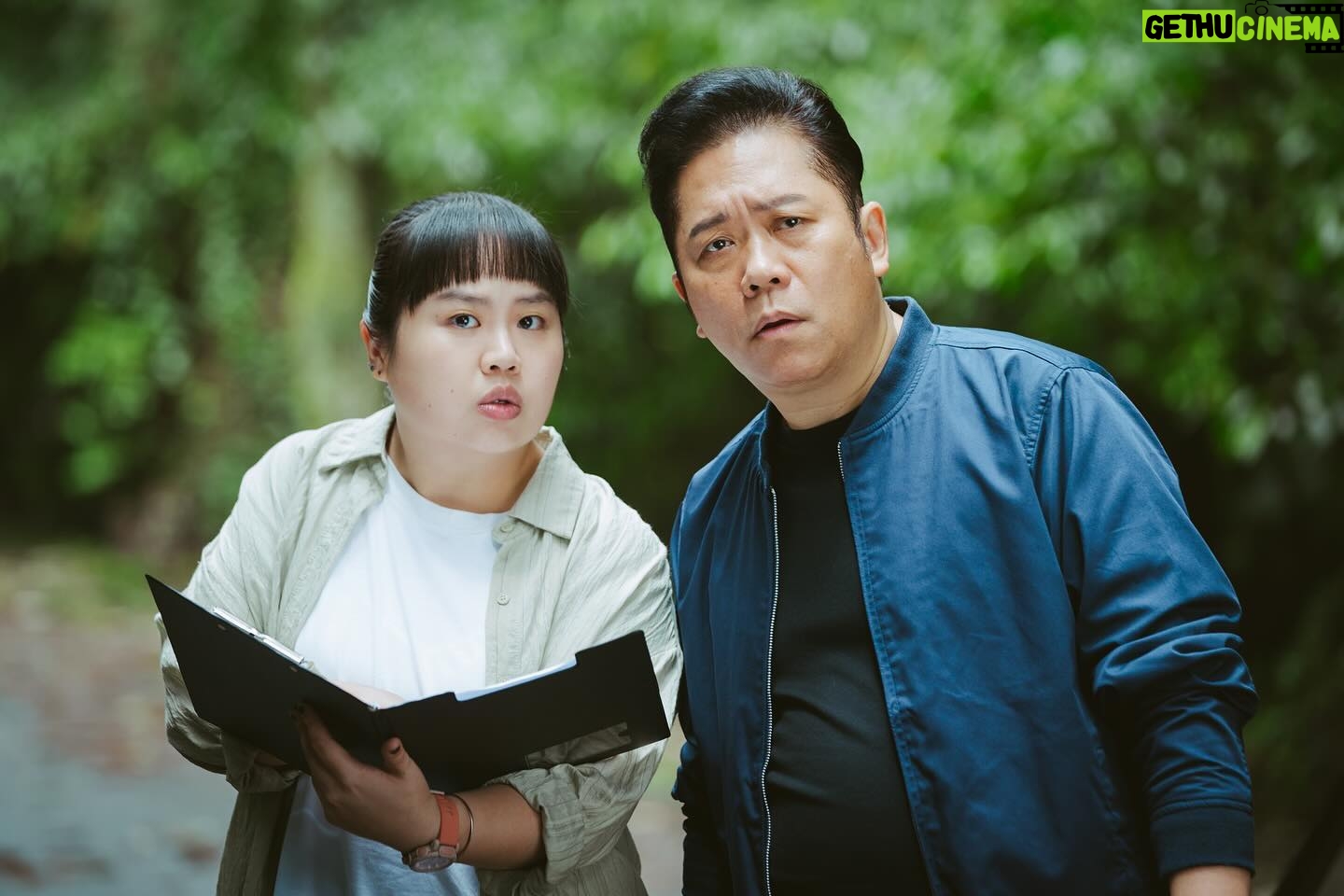 Berry Wen-i Kuo - 229 Likes - 辦案的路,
要你跟我們一起走!!!
今晚 @catchplayplus_tw @iqiyitw ,
我們《 #非殺人小說 》見🫡
#卜學亮
#大文