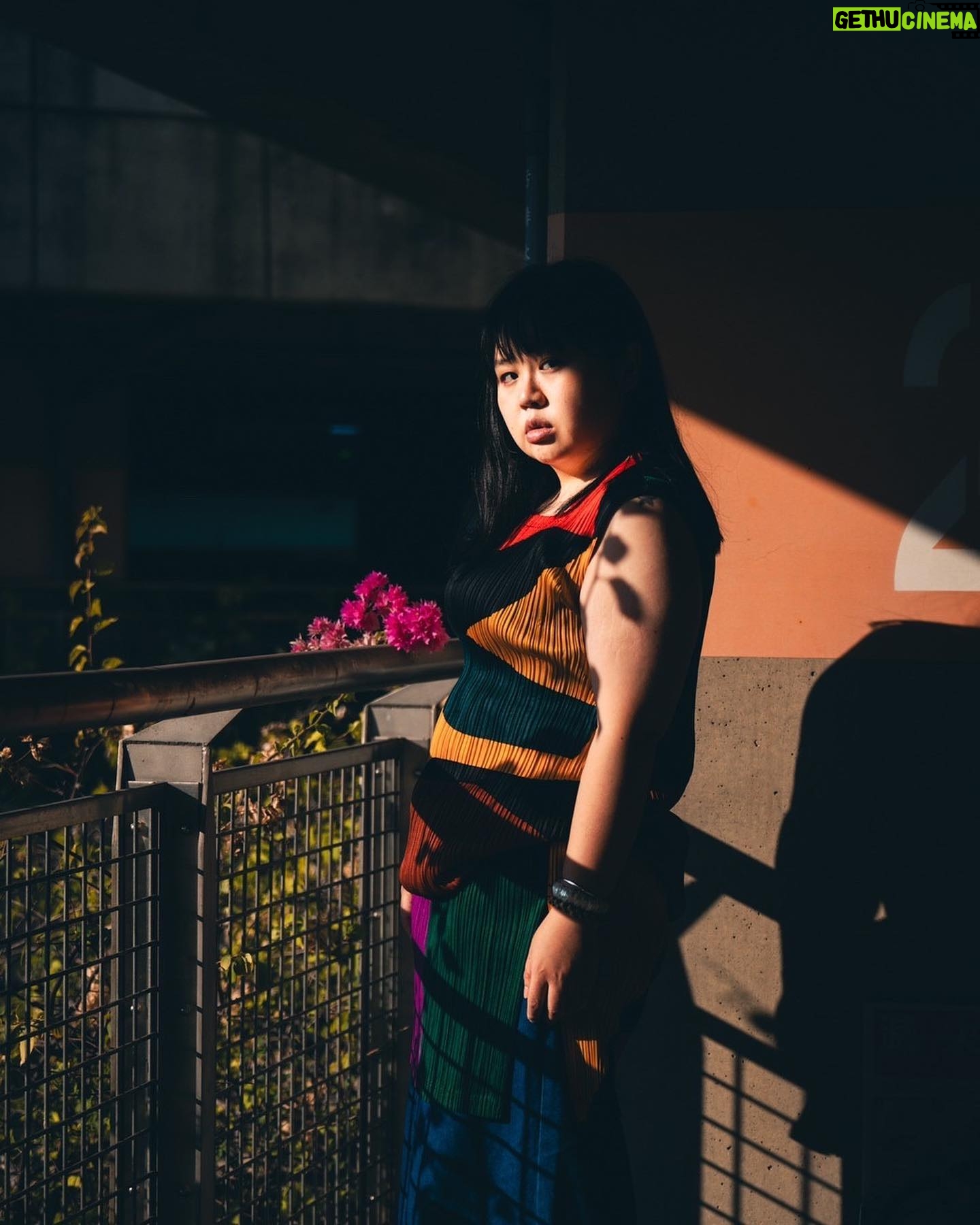 Berry Wen-i Kuo - 232 Likes - 女孩子都一定會玩的 #穿媽媽衣服 的遊戲。
我媽很瘦,
讓我找得好辛苦啊!
(順道一題我真的很像爸爸)
(長女都會像爸爸)
(有人也是這樣嗎?)
#大文的日常生活
#大文