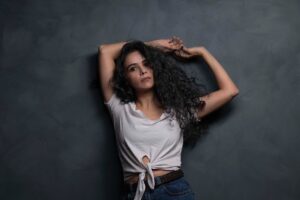Beste Bereket Instagram - Ben en doğal halimle 🤪duruverirken @muhsinakgun deklanşöre basıvermiş🥳
