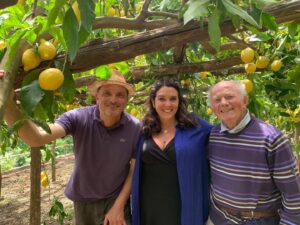 Bettany Hughes Instagram - What a beautiful surprise! #Amalfi #Lemons from my friend Salvatore Aceto - a gift for #spring from his beautiful lemon grove #Italy @UNESCO 🙏XX