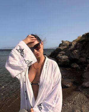 Betül Şahin Instagram - 🤍🖤