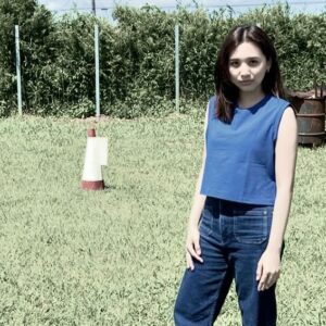 Beverly Instagram - デビュー7周年‼︎

今回は記念にと思って、デビューAL「AWESOME」のジャケ写を撮影した場所に行ってきました！
当時は2月の撮影で寒過ぎて固まってて(🇵🇭から来日して初めての冬)ちゃんとポーズ出来たか不安だったのを思い出します🤣
アートディレクターは信藤三雄さんでした✨
とても丁寧にポーズのヒントやアドバイスをくれたので、安心して撮影することができました。Thank you, Shindo さん！
私にとって忘れられない特別な撮影です🩵🩵

私にはまだ学ばなければいけない事も沢山あるけど、一歩ずつ進んでいきたいと思います😌
これからもずっと歌い続けていきたいと思います！

ファンのみなさん！ずっと応援してくれてありがとう！
これからも一緒に歩いていってくれたら嬉しいです🥰
I appreciate all your love and support🩵

PS  ジャケ写の車は移動していなかった😭😭😭