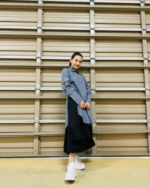 Beverly Instagram - ピオニーウォーク東松山に観に来てくれたみなさんありがとう！

みなさんの大切な時間を一緒に過ごしてくださって、子供たちも仮面ライダーのファンのみなさんも、「Be The One」と「Rising Fighter」を聴いた瞬間、盛り上がってくれて本当に嬉しい！ベルトを持ってる子もいてめっちゃかわいかった！

今日はいい天気で富士山も見えたし、ミニライブも楽しかったし、最高な1日になりました！

でもまだ終わってないよ！😆
この後21:00〜インスタライブがあります！
みなさんまた後でね👋

👗: @languageofflower_