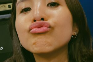 Beverly Instagram - .
BirthdayLiveの日にたくさんのメッセージ 
ありがとうございました！

本当の誕生日は今日です😅😆

I am Beverly. 
I just turned 30. 
20代終わっちゃった〜😱
でも30代も楽しみ！

Need to be more matured. 
Nah, I’ll keep the kiddo inside me 😛
I’ll be more responsible!
I’ll explore more!
I’ll upgrade more!
No more pressure on diet. 
I’ll be healthy and strong 💯
Still insecure on a lot of things 
But definitely am working on it.
Time management, be my friend😆
日本語のボキャブラリー増やしたい！
日本語もっと頑張りたい！
Things that are still the same:
I love my family.
I love my genuine friends.
I love my loving fans and supporters.
Still grateful to the people who helped me.
I love Japan!
I love the Philippines!
I LOVE MUSIC!
I LOVE TO SING!

Lord thank you for 30 years! 🙏
Proud ako sayo, Beleng, Beverly, ビバリー!