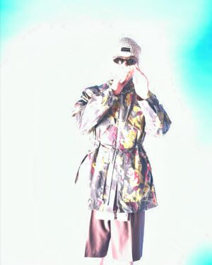 BewhY Instagram - B컷

@gq_korea 
Photo @narangchoi
Style @veryrocknroll
Hair make up @dameunii