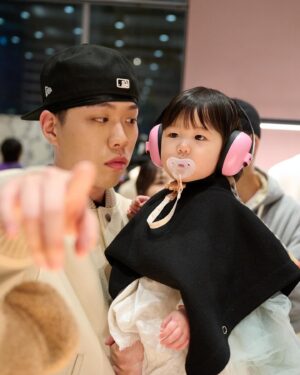 BewhY Instagram - ❤️
시하랑 팜엔젤스 1주년 파티에 다녀왔어요!
시하에게 제 공연도 보여주었답니다
❤️
@palmangels 
@hee0802