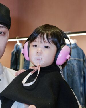 BewhY Instagram - ❤️
시하랑 팜엔젤스 1주년 파티에 다녀왔어요!
시하에게 제 공연도 보여주었답니다
❤️
@palmangels 
@hee0802