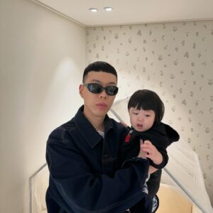 BewhY Instagram - 슈퍼맨과 시하