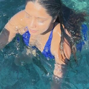 Bhakti Kubavat Instagram - Just in case you ain’t sleepy, watch this 🧜🏻‍♀️🩱🦋🐬