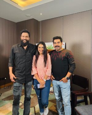 Bhama Arun Instagram - Madanan’s near you ❤️
@surajvenjaramoodu @babuantonyactorofficial 

#madanolsavammovie #madanan #malayalammovie #latest #trendingnow