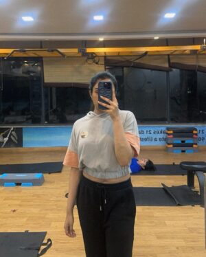 Bhavna Choudhary Instagram - I got 99 problems but ugly gym clothes aint one 💪🏻😮‍💨