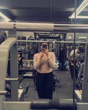 Bhavna Choudhary Instagram - I got 99 problems but ugly gym clothes aint one 💪🏻😮‍💨