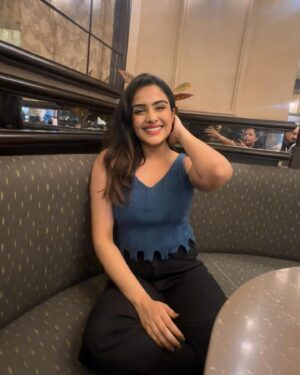 Bhavna Choudhary Instagram - Dinner with a view 💙💁🏻‍♀️