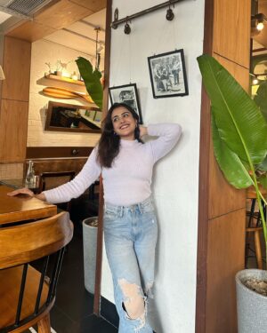 Bhavna Choudhary Instagram - In a serious relationship with Tiramisu 

📍 @fatlulus