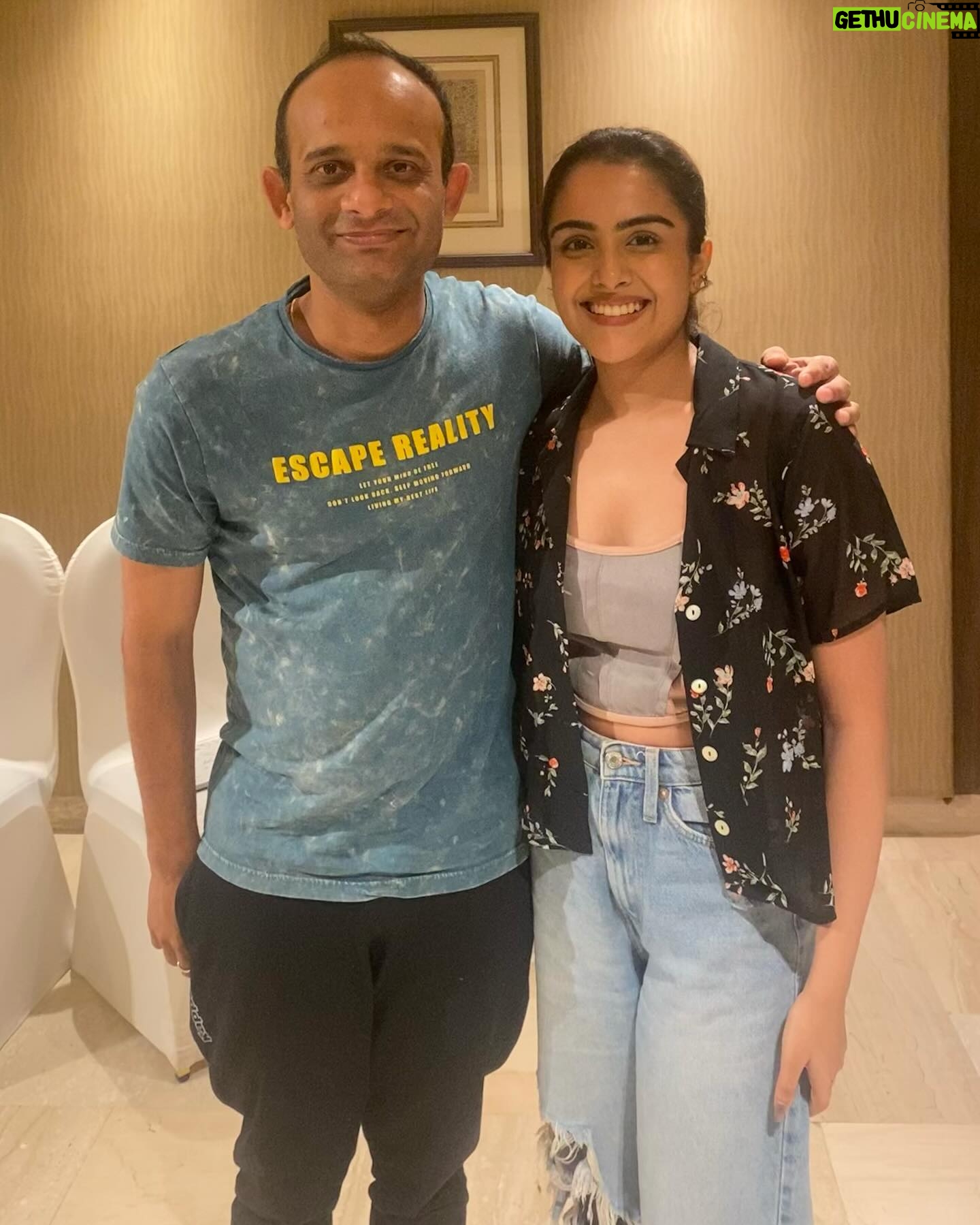Bhavna Choudhary - 617 Likes - After waiting for more than an year, finally sharing my most cherished album from the sets of FARREY. Eternally grateful for working with the most talented and inspiring artists. Special mention to @ronitboseroy sir and @juuhithesoniibabbar maāam for being so warm and helping throughout our performances. And the mind behind it all @soumendra_padhi sir. And @vijayganguly sir for making MACHADE TABAHI possible keeping it raw, real and fun. Thank you for accepting me as Priyanka Didi, go watch the film at your nearest cinemas now! šāØš·