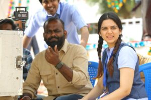 Bhavya Trikha Instagram - Looking back at these funny and special moments behind the scenes while being Shruti on screen. Thank you for all the love shown to Joe, grateful as we enter week 3 and still running. 
#Joeintheatres
#peoplelovejoe