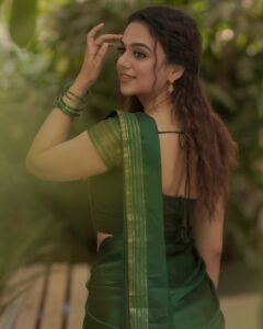 Actress Bhavya Trikha HD Instagram Photos and Wallpapers June 2024
