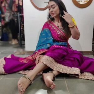 Bhumi Rajgor Instagram - What a fantastic Navratri collection! I had so much fun dressing up in these fantastic finds. Definitely go visit this for your last min Navratri shopping!

@thesoulflee @reflection_gallery @ektashah_27 @priyanka_31 @navya_india @ahsiambydulari @gaajtanko @haath_se_ @miti.by.mikin.tithi @krimeesha_dasani_ @re.bling @solebaetheofficial @pacheri_ahm @honeyimadethis @prachishahdesign @abhipsa_dave @euphoric2020
.
.
#navratri #garba #ahmedabad #shopping #navratrishopping #chaniyacholi