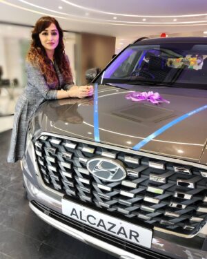 Bhumi Rajgor Instagram - I was invited to the launch of this newest palatial luxury car Alcazar by Hyundai at @concepthyundai . Such a wonderful event and space this was. 

This beautiful car is bold and muscular in design and has versatile cabin space. It has bose premium sound system, 64 colours ambient lighting and it is the best in segment in all aspects that one might want in a perfect car. 
Go check it out to know more details about this fantastic car.

Call @concepthyundai  to book your test drive today. 

Managed by @gypsyevents 
@chirag_doggy 
@hiralthakkar7747 

https://www.facebook.com/concepthyundai/

https://twitter.com/Concept_Hyundai/status/1399608522652872707?s=19

https://instagram.com/concepthyundai?utm_medium=copy_link

https://youtube.com/channel/UCYcrj6_21K1RA9D2MMBTnfQ

#automobileBiggest Showroom
#ConceptGroup
#ConceptHyundai
#BeyondExcellence 
#Morethan20carsondisplay
#since1998
#morethan1.50lachappycustomer