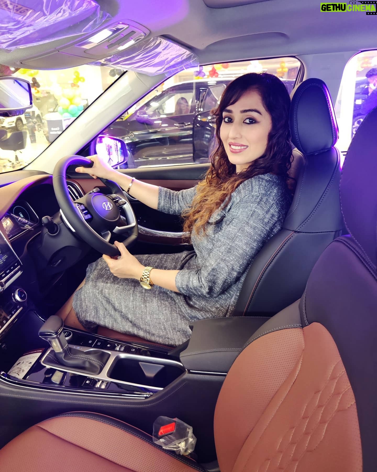 Bhumi Rajgor - 415 Likes - I was invited to the launch of this newest palatial luxury car Alcazar by Hyundai at @concepthyundai . Such a wonderful event and space this was.
This beautiful car is bold and muscular in design and has versatile cabin space. It has bose premium sound system, 64 colours ambient lighting and it is the best in segment in all aspects that one might want in a perfect car.
Go check it out to know more details about this fantastic car.
Call @concepthyundai to book your test drive today.
Managed by @gypsyevents
@chirag_doggy
@hiralthakkar7747
https://www.facebook.com/concepthyundai/
https://twitter.com/Concept_Hyundai/status/1399608522652872707?s=19
https://instagram.com/concepthyundai?utm_medium=copy_link
https://youtube.com/channel/UCYcrj6_21K1RA9D2MMBTnfQ
#automobileBiggest Showroom
#ConceptGroup
#ConceptHyundai
#BeyondExcellence
#Morethan20carsondisplay
#since1998
#morethan1.50lachappycustomer