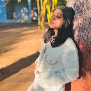 Bhumika Barot Instagram - Hello my love 💚💭🌳❄️