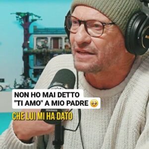 Biagio Antonacci Instagram - La potenza dell'assenza ❤️🥹

@biagioantonacci è passato dal BSMT. Biagio è un figo vero, in tutti i sensi. Bastano pochi secondi di puntata per capirlo, oltre che la sua lunga carriera. Storie di vita e aneddoti leggendari.
Quella di Biagio è una storia di passione, dedizione e autenticità ed è stato bello poterla raccontare insieme al BSMT. Una chiacchierata che attraversa l’infanzia, gli anni di gavetta a Rozzano, le amicizie significative nel mondo della musica e arriva fino ai grandi successi cantautorali e alla consapevolezza di aver creato con impegno e amore una famiglia davvero speciale.

NON PERDERTI L'EPISODIO COMPLETO SU YT E SU TUTTE LE PIATTAFORME 🎙🚨 #PassadalBSMT ➡️ @bsmt_basement
