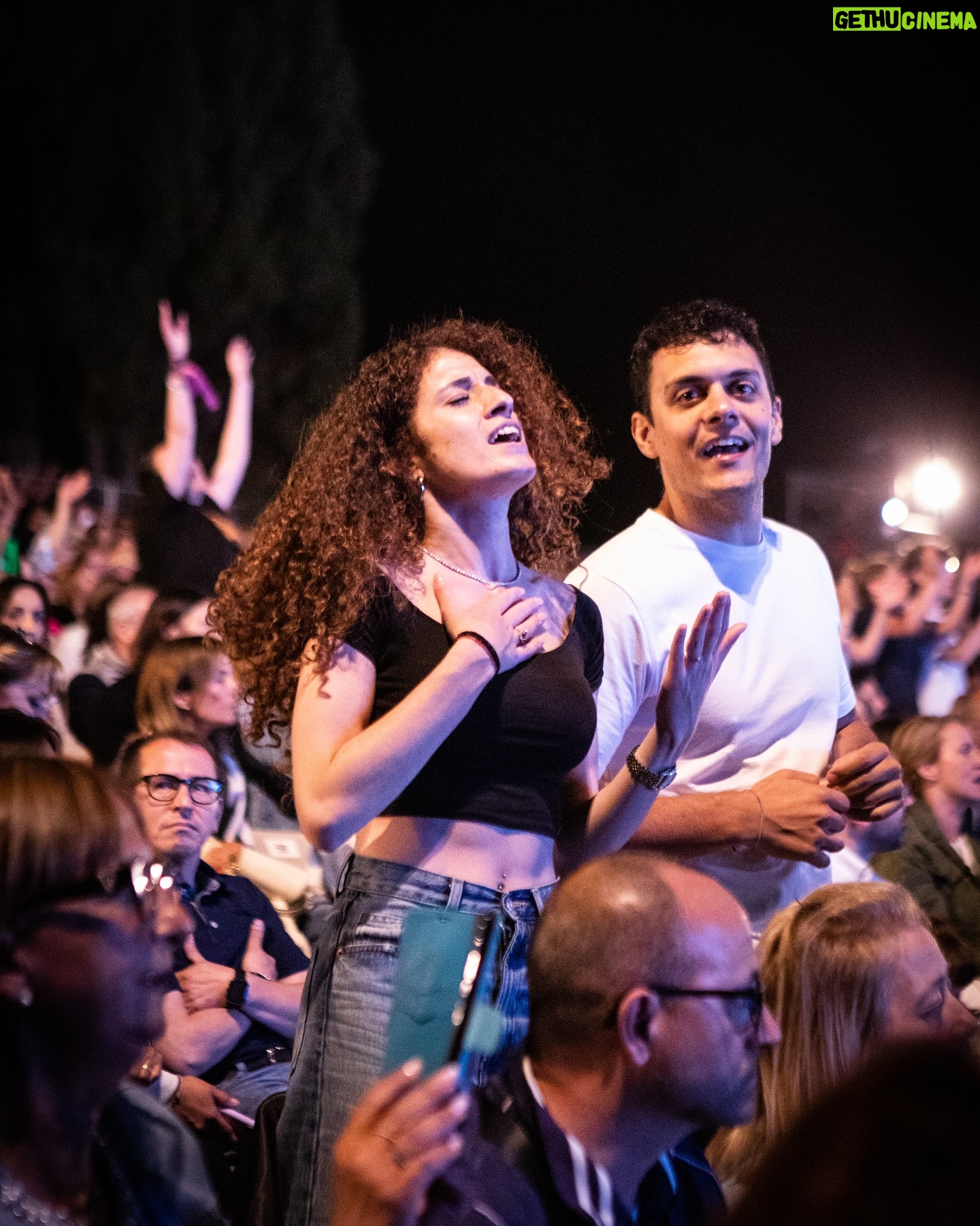 Biagio Antonacci - 28K Likes - Che sballo Roma ❤️
Grazie a @tananaimusica e @sonogiorgiopoi per aver condiviso il palco con me per alcuni brani... stasera si replica! 🚀
#FUNZIONASOLOSESTIAMOINSIEME