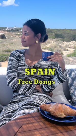 Bianca Cristovao Instagram - #spain🇪🇸 #rocknroll #freespirit #tourist #american