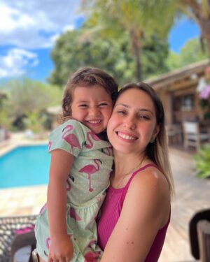 Bianca Muller Instagram - Retratos de um final de semana do amor!
Feliz aniversário pra minha Deusa da criação ❤️🌷
Te amo mãe.
E obrigada a todos meus amigos amados que estiveram presente celebrando essa lindeza ❤️🌷🙏🏻
Como é bom ter amigos!!!
Faltou foto com tanta gente…