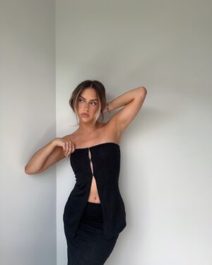 Bianca Pilon Instagram - she’s a pm girly 🖤 @peppermayo