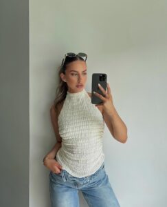 Actress Bianca Pilon HD Instagram Photos and Wallpapers May 2024