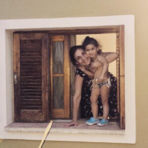 Bicho Gómez Instagram - Las chicas bellas de la ventana!! Renata @vero_pecollo