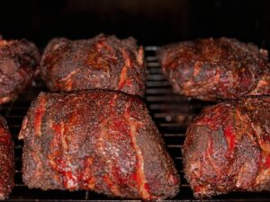Big Moe Cason Instagram - Them pork butts and beef short ribs getting right..will be some tasty Q given out!🙌🏾🇺🇸🔥🎯✊🏾 @scheelssports @desmoinesscheels #moecasonporkrub #moecasontexasbrisketrub #bbq #bbqfamily #iowa @mmbbqcompany @boglinebushcoal #moecasonbbq