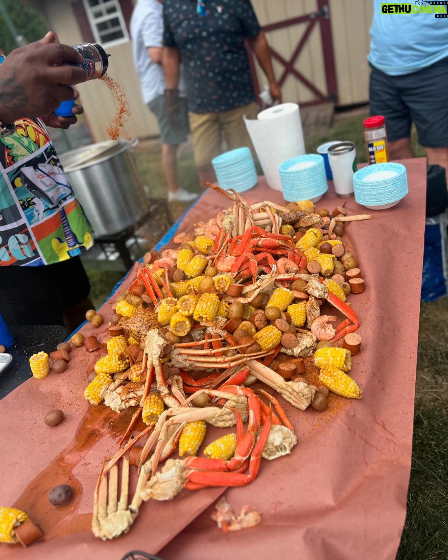Big Moe Cason - 270 Likes - Crab and shrimp boil for Mighty Mitchās grad party! My friend @bigmoecason came in and killed it! #seafood #seafoodboil #crablegs #shrimp @oldbay_seasoning #summer @mitcheltrudnak