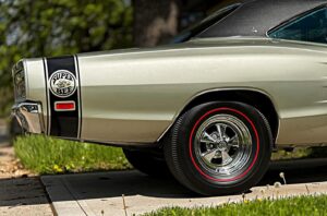 Big Moe Cason Instagram - Happy that the weather is good now for cruising in my BEE!✊🏾🇺🇸🎯🔥 #1969dodgesuperbee #1969superbee #mopar #oldschoolmusclecars #keepingitreal #scatpack #springtime #vintage #backintheday