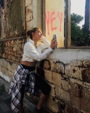 Bihter Delüv Instagram - bu da bi çeşit flört..