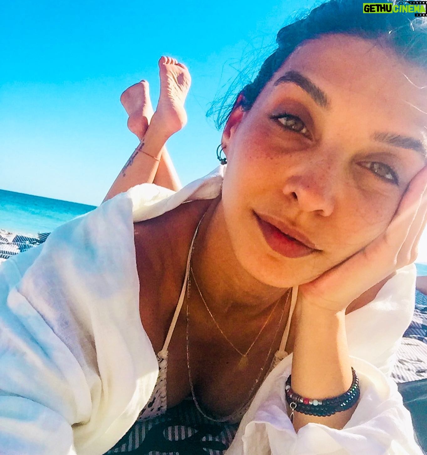 Bihter Delüv - 1.1K Likes -