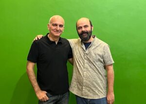 Bijan Banafshekhah Instagram - .
.
این عکسها به درخواست بنده گرفته شد
.
سریال  مگه تموم عمر چند تا بهاره؟
.
کارگردان: سروش صحت
.
تهیه کننده: محمدرضا تخت کشیان

.
عکاس(با موبایل): مریم تخت کشیان
.
@maryamtakhtkeshian
.
#علی_مصفا 
.
#بیژن_بنفشه_خواه