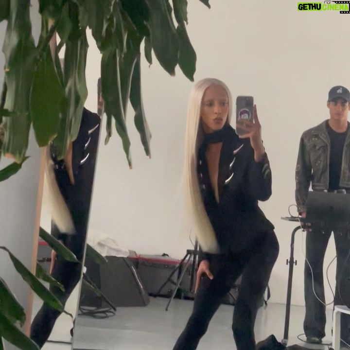 Bilal Hassani - 11.6K Likes - iconic /ʌɪˈkɒnɪk/ adjective - Relating to or of the nature of an icon; regarded as a representative symbol or as worthy of veneration.