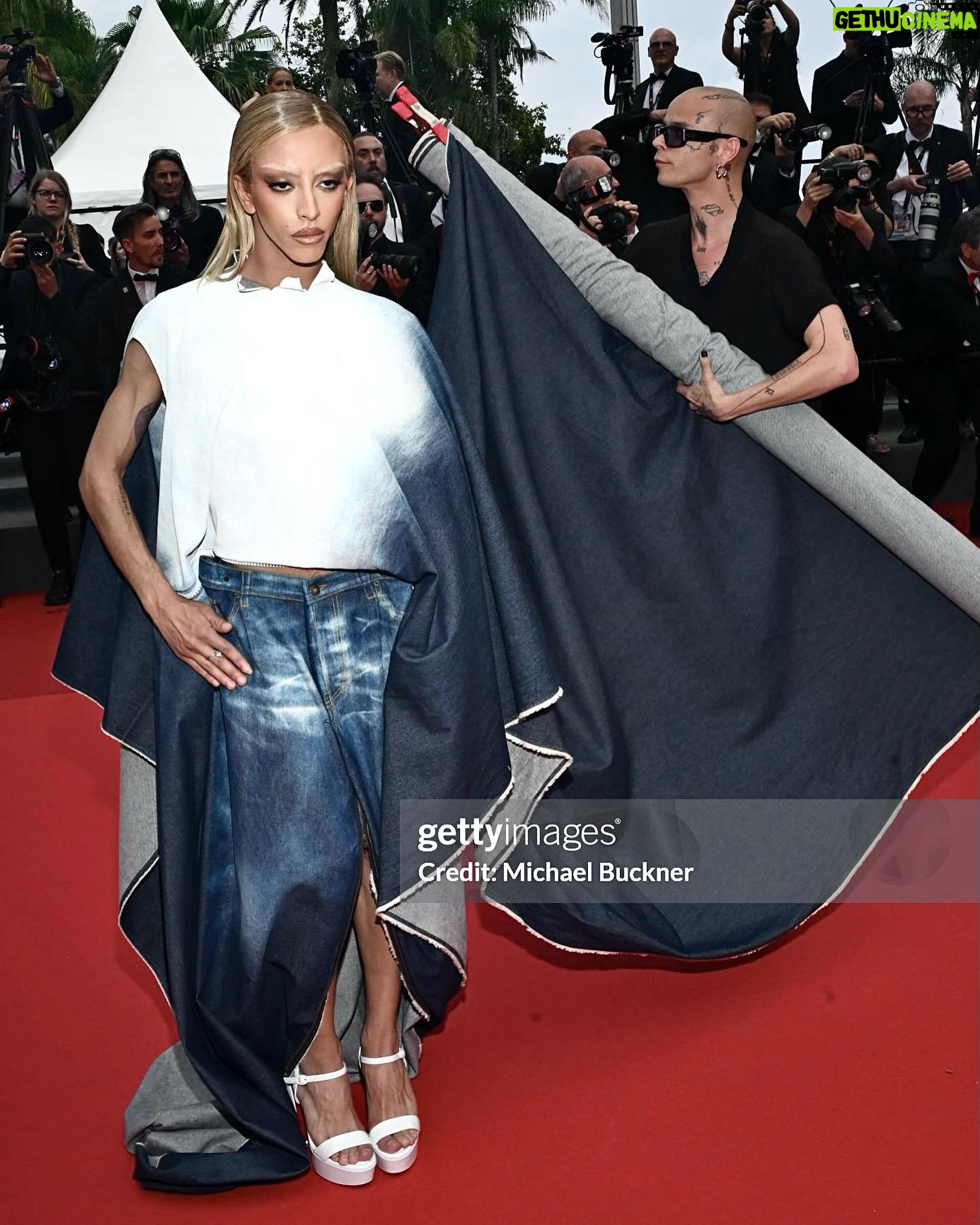 Bilal Hassani - 12.4K Likes - so honored to have been given to chance to present this look at the Cannes film festival, I want to dedicate this post to my stylist @nikitavlk who works tirelessly every day to create stories through clothing, and never fails to amaze me.
this beautiful look is from @edentan_ thank you so much for allowing us to make this vision come to life
thank you @dorianjollet @lauriebmua @charlottetilbury