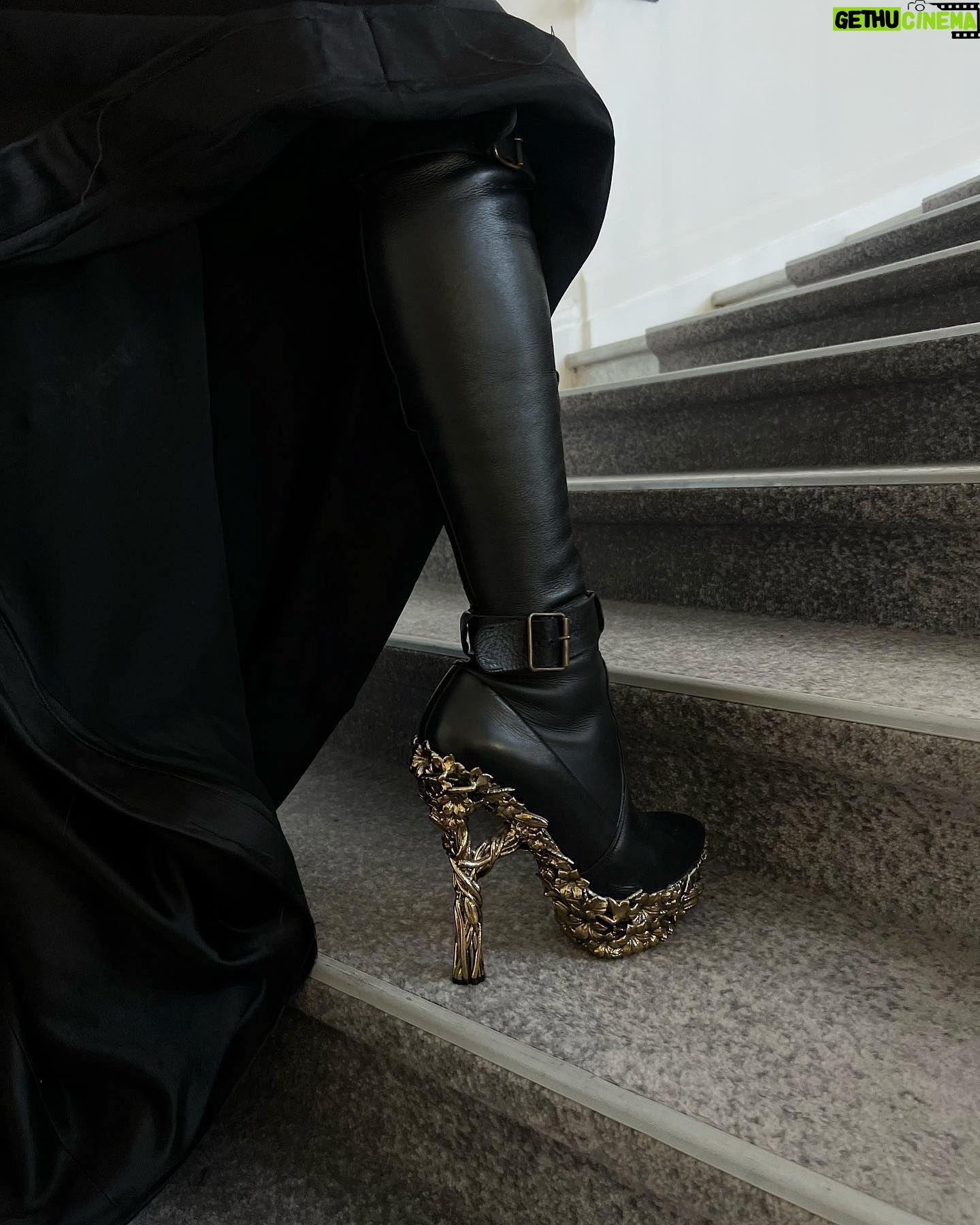 Bilal Hassani - 25.4K Likes - Alexander McQueen FW10/11, Lee’s last collection before his tragic passing.
Thank you to everyone that made this historic moment happen.
Headpiece @kevyncharo
Make-up @clotildemakeupartist with @nyxcosmetics_france
Hair @richard.bajon
Nails @loradesousa
Thank you @mon_vintage by Marie Blanchet for hunting down this work of art.
Thank you @indianajones @disneyfr for this iconic red carpet.