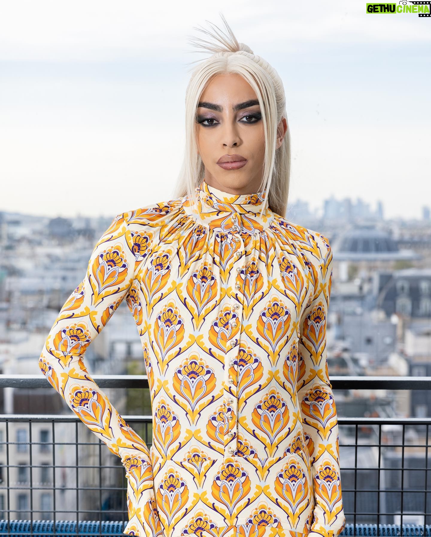 Bilal Hassani - 11.8K Likes - Fashion week - « vestiaire »
📸 @jeremy.melloul
