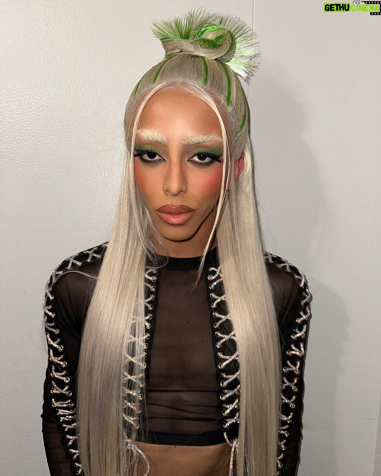 Bilal Hassani - 11.1K Likes - when you look in my eyes I really wanna know if you think that I’m…