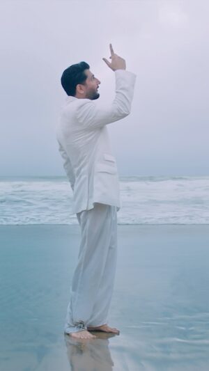 Bilal Saeed Instagram - I searched for God and found only my self,I searched for my self and only found God -RUMI

#juttandjuliet3 @diljitdosanjh @jaani777 @neerubajwa @bunny555__ 

Director & DP : @adnanqazi 
1st AD & Production : Ally Jafery 
Hair & Make up : Krish @nabila_salon 
Wardrobe : @humayunalamgirofficial 
Steady Cam Operator : Afzal
Editor : Rizwan Qader
Camera & Lights : in - Frame 
Video Production : Silver Lemon Media